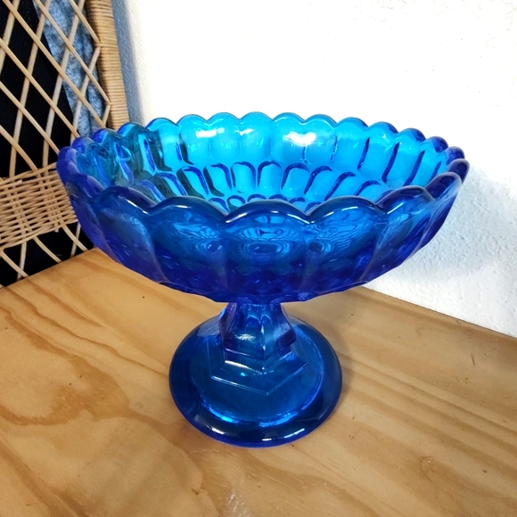 Vintage glass Indiana Aqua Blue Tear Drop Pedestal Compote Candy Dish 6" - Picture 2 of 11